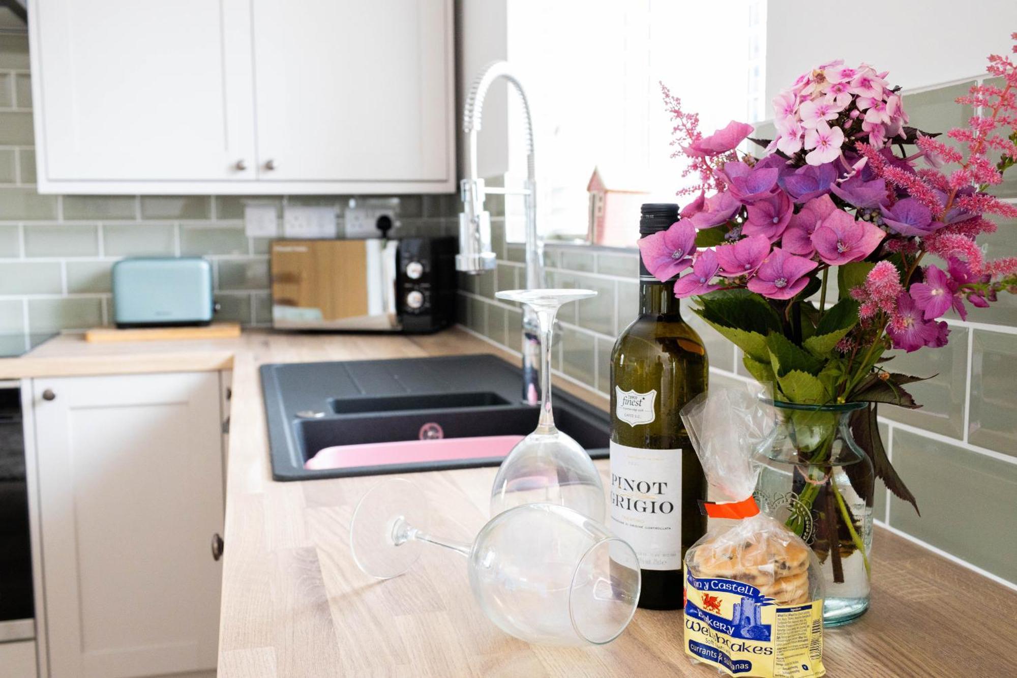 The Cwtch Fishguard Holiday home Trecwn